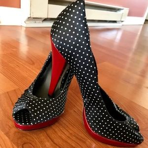 Steve madden black open toe shoes size 7.5